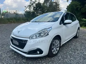 Peugeot 208 2019 White