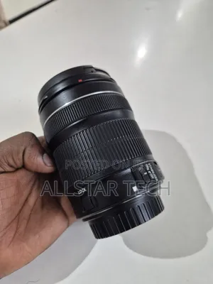 Canon Ef-S 18-135mm F/3.5-5.6 Is STM Lens Clean as New.