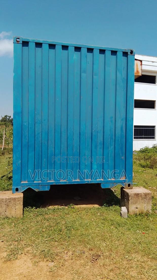 Containers With Land for Lease