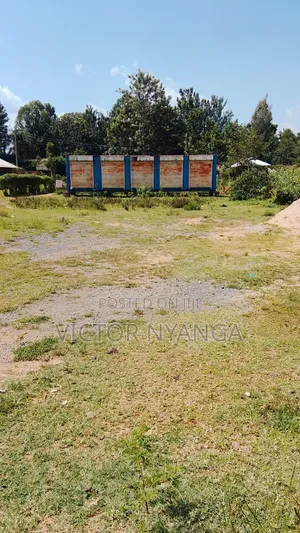 Containers With Land for Lease
