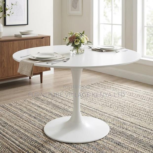 Round White Home Dining Table. - thumbnail 2
