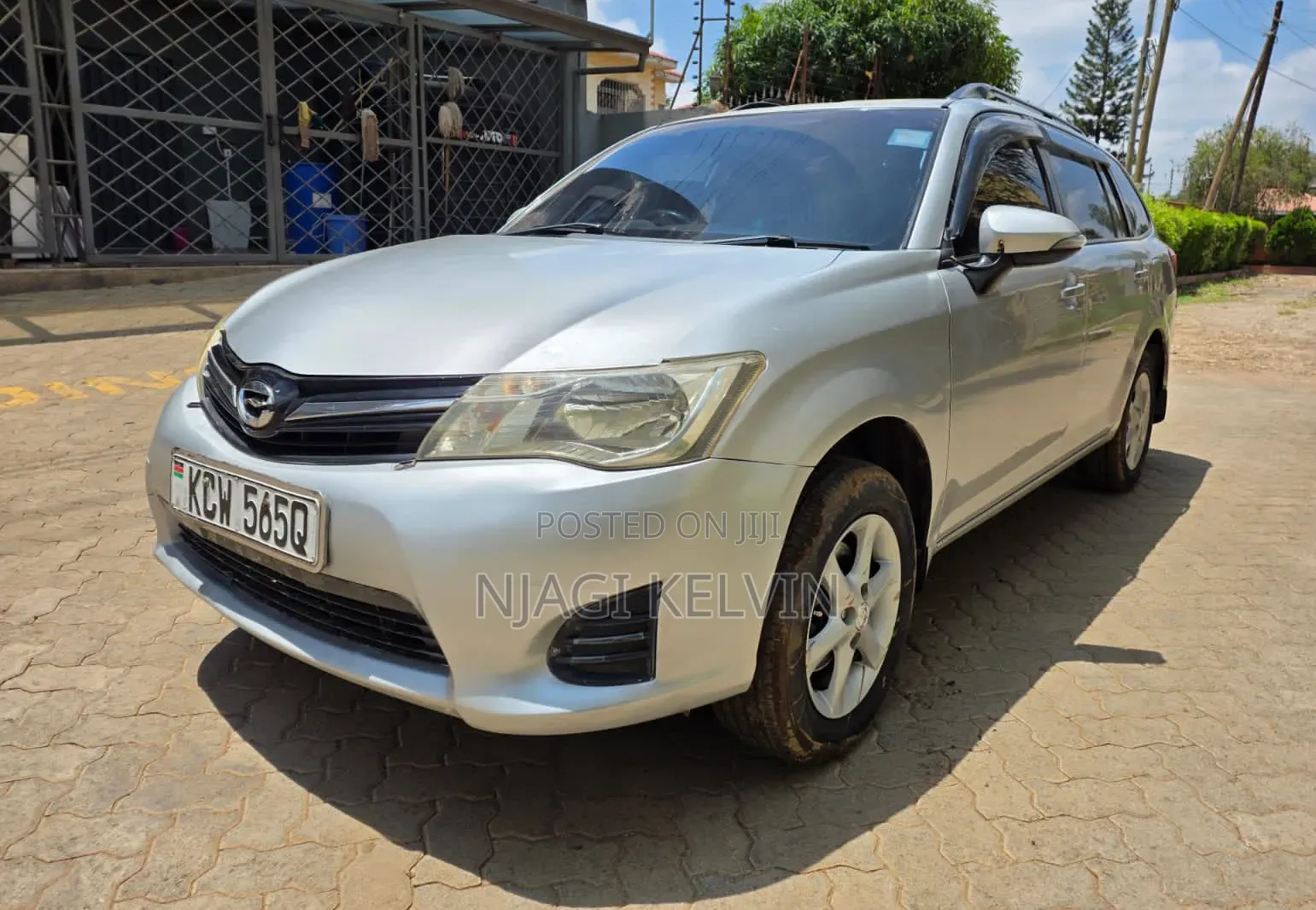 Toyota Corolla Fielder 2013 Silver