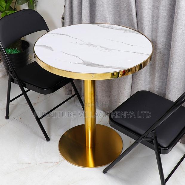 Round Silver Tulip Dining Table - thumbnail 6