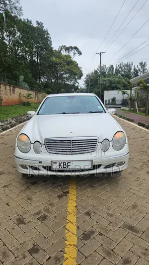 Mercedes-Benz E200 2006 White