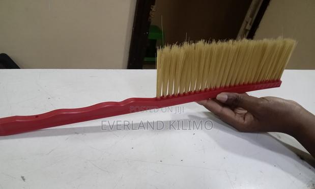 Beehive Brush