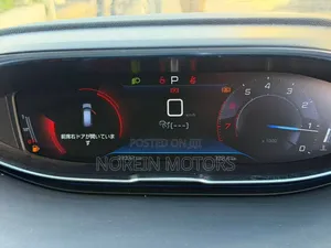 Peugeot 5008 2020 Off white