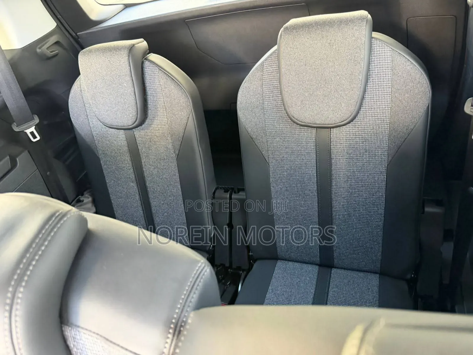 Peugeot 5008 2020 Off white