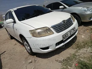 Toyota Corolla 2005 White