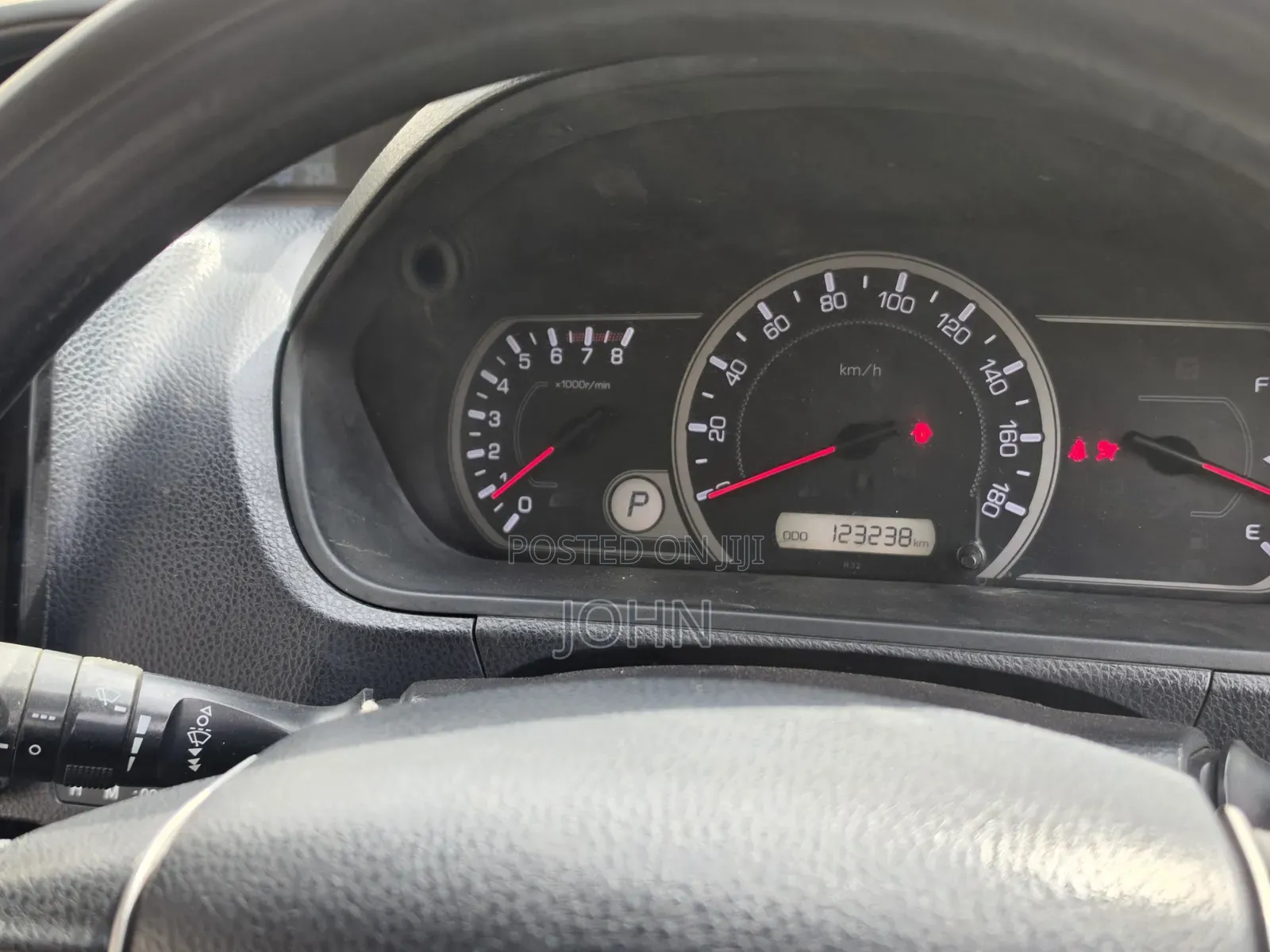 Toyota Noah 2.0 FWD (8 Seater) 2015 Burgundy