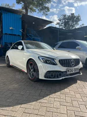 Mercedes-Benz C200 2016 White