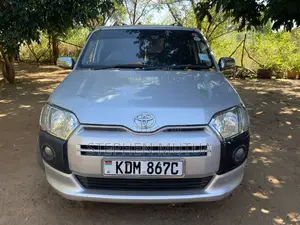 Toyota Succeed SV Premium 2016 Silver