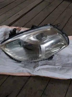 Nissan Tiida Headlight Non Xenon