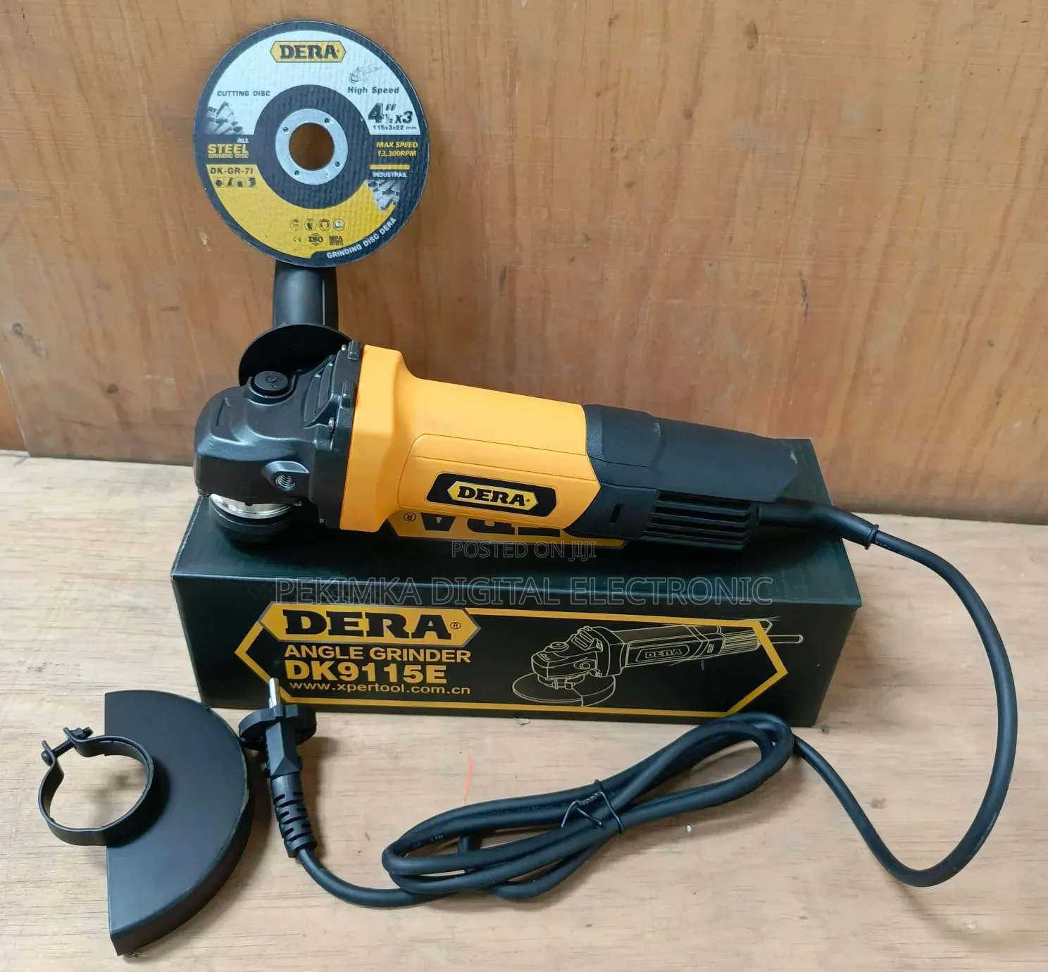 Dera 4" Grinder