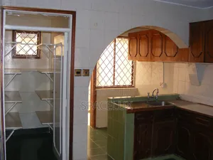 4bdrm Townhouse/Terrace in Lavington, Valley Arcade for sale
