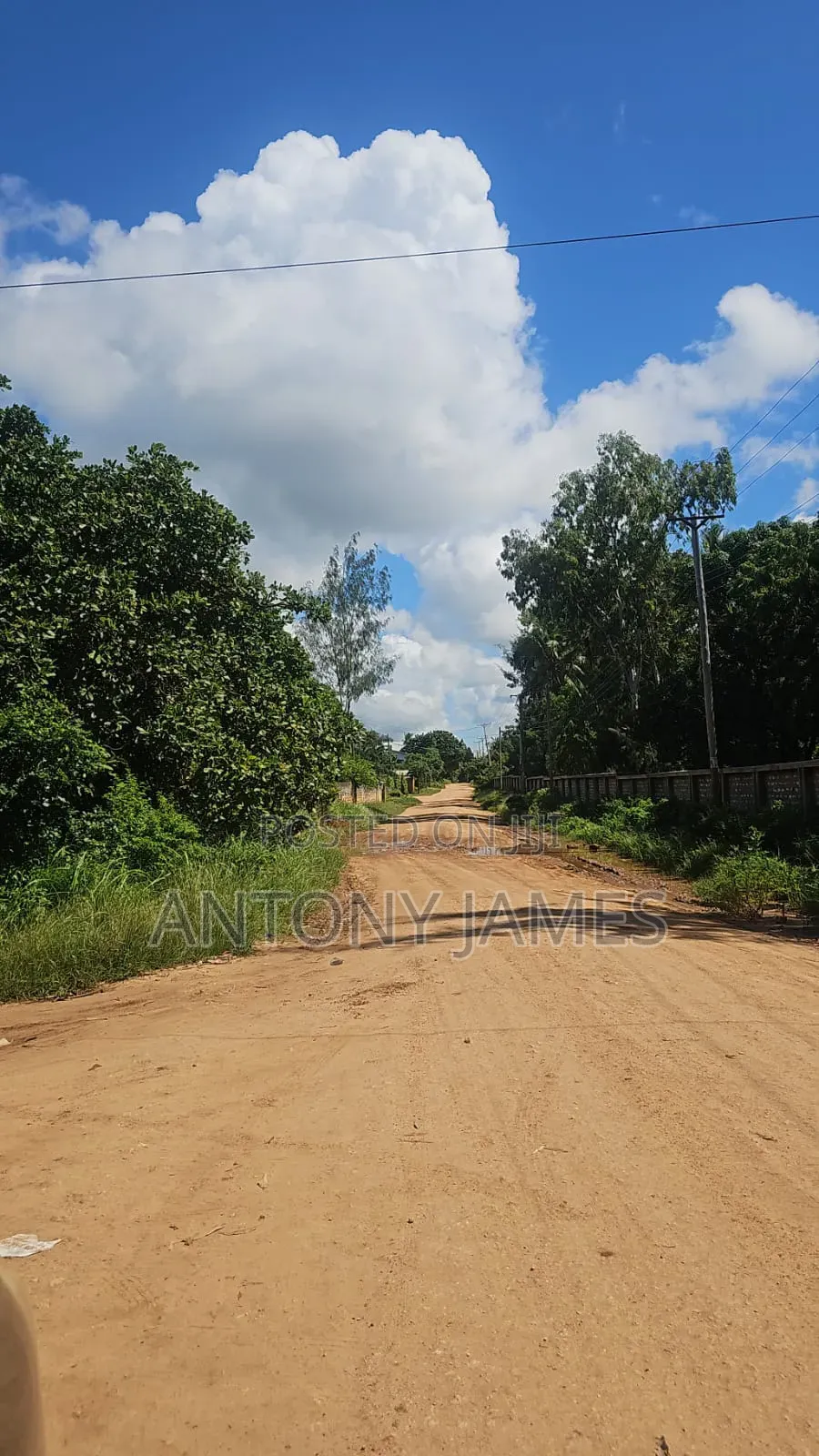 1.25acres Land in Diani Near the Beach With 3bedroom House