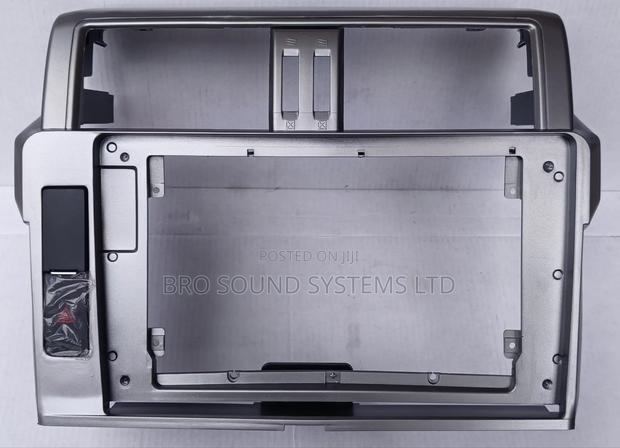 Android Radio Fascia / Console Toyota Land Cruiser Prado 150 2014-2017