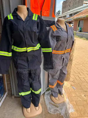 High-visibility Reflective Safety Coverall