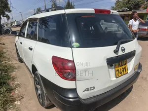 Nissan Advan 2015 White