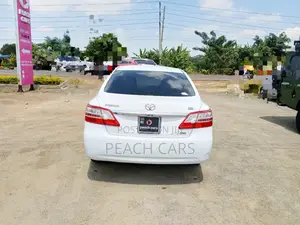 Toyota Premio 2010 White