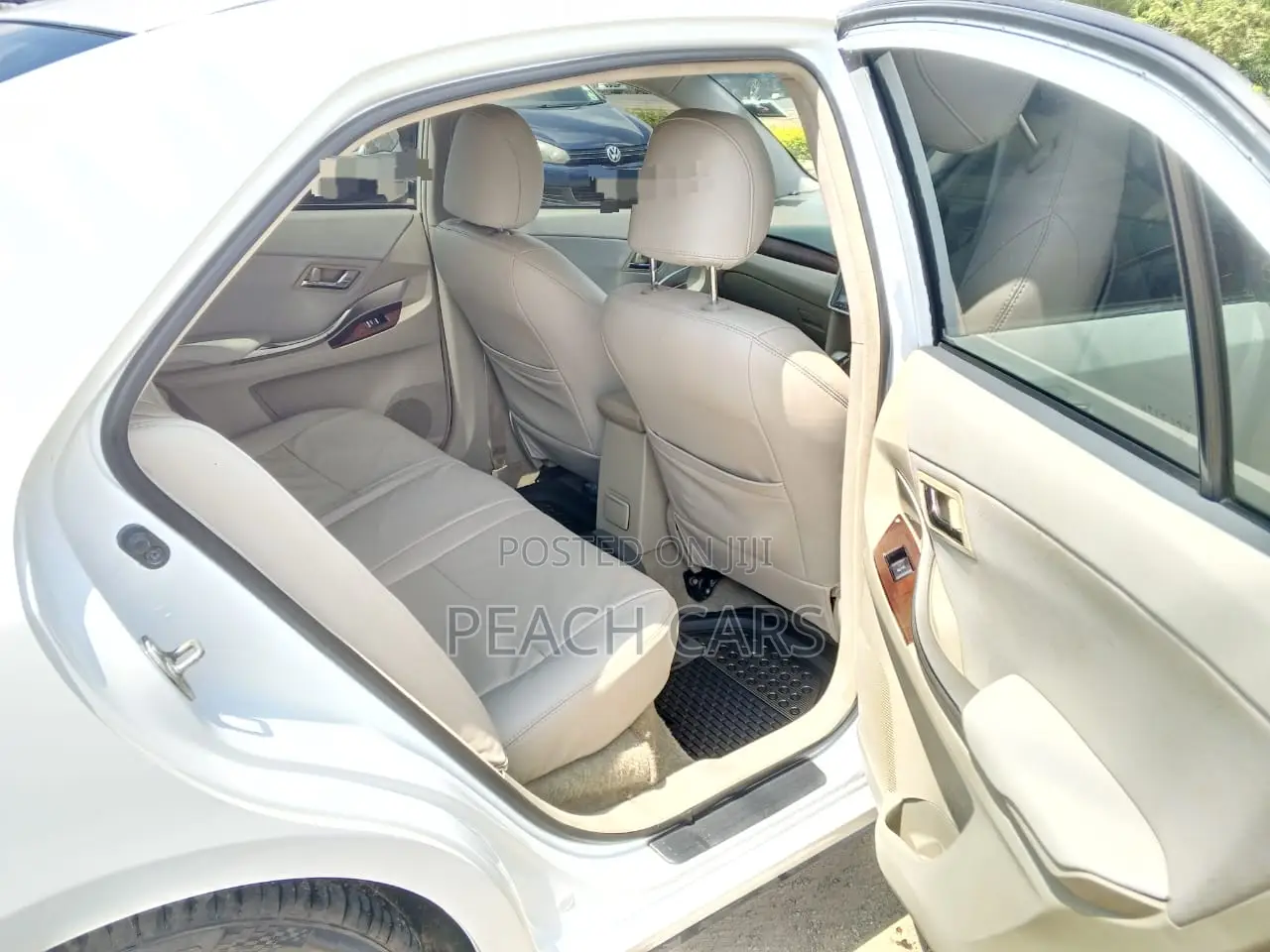 Toyota Premio 2010 White