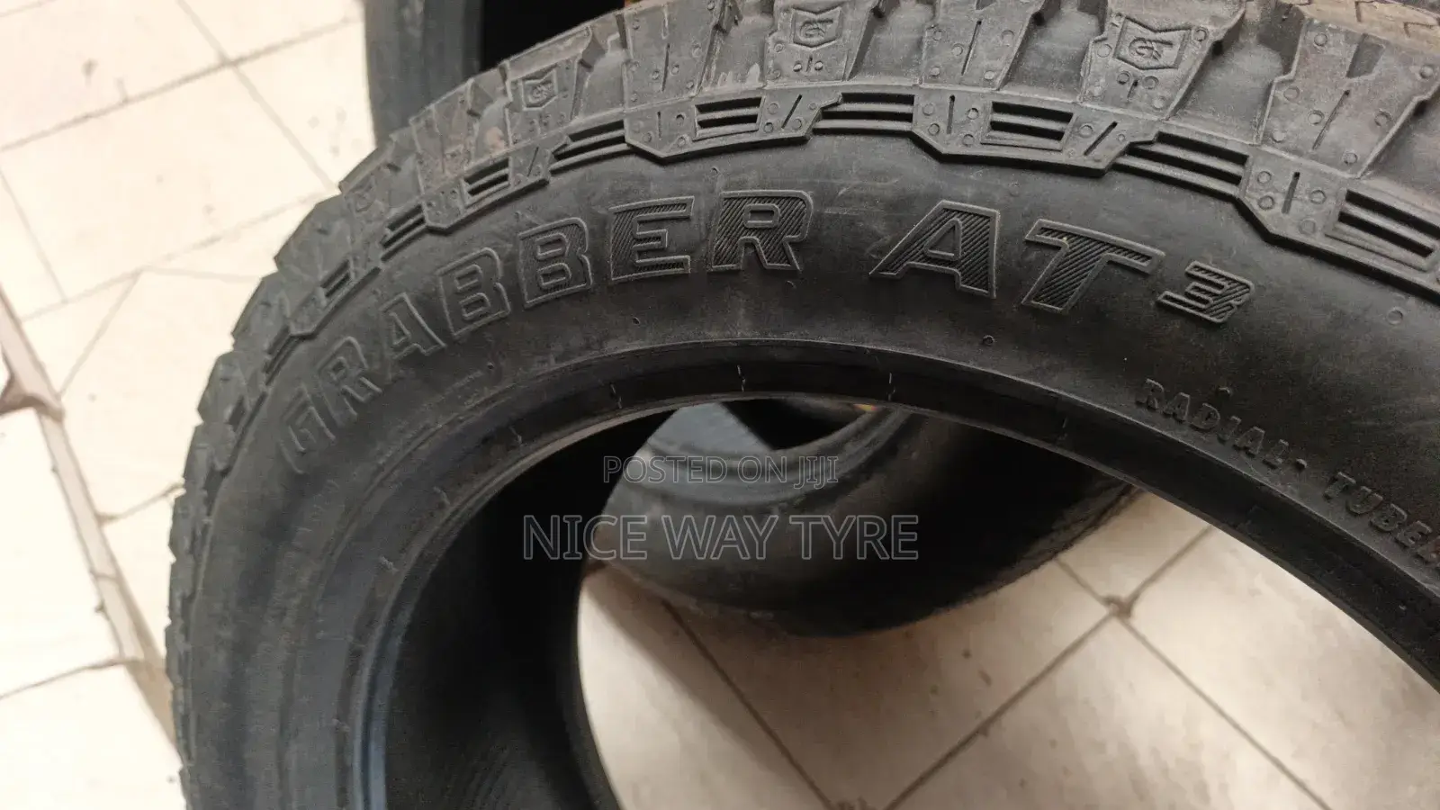 235/55r18 General Grabber