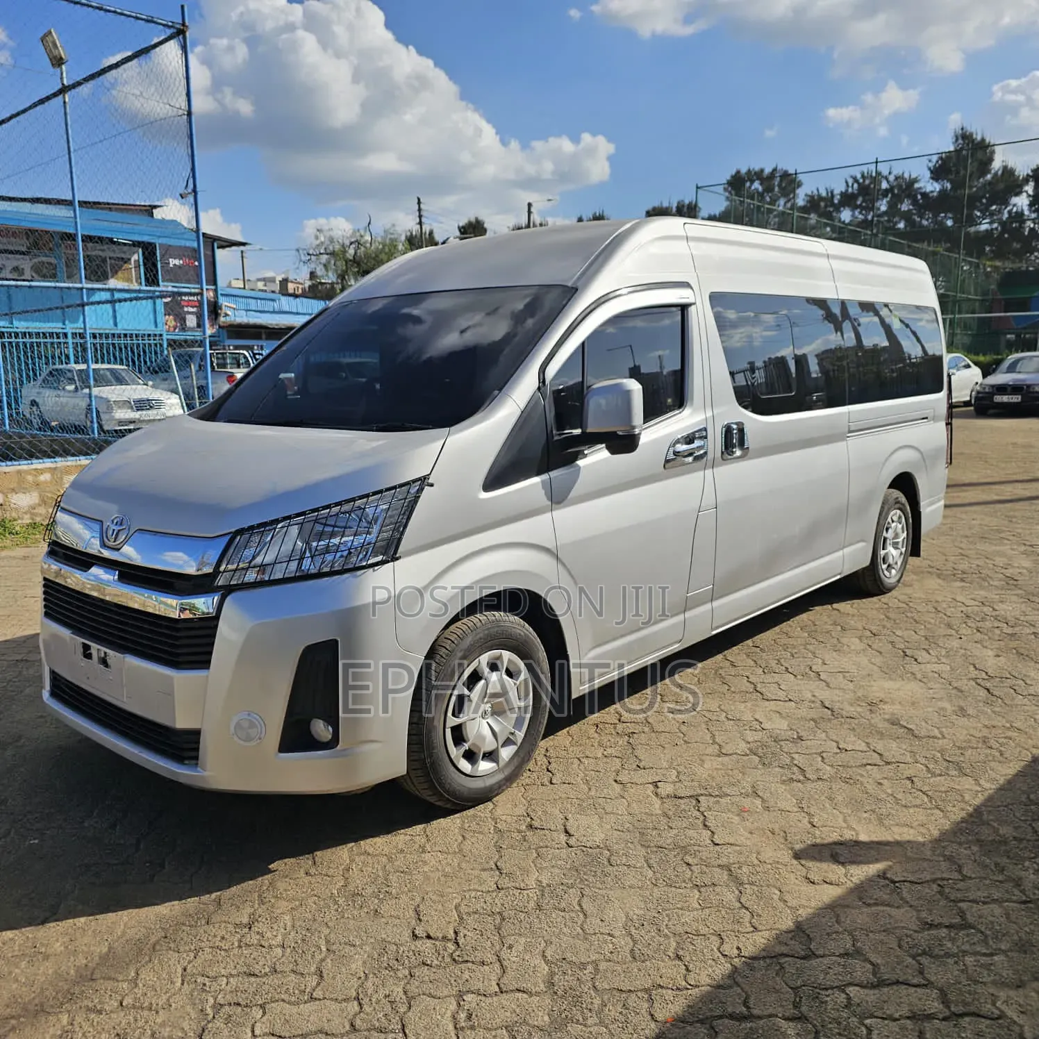 Toyota HiAce 2019 Silver
