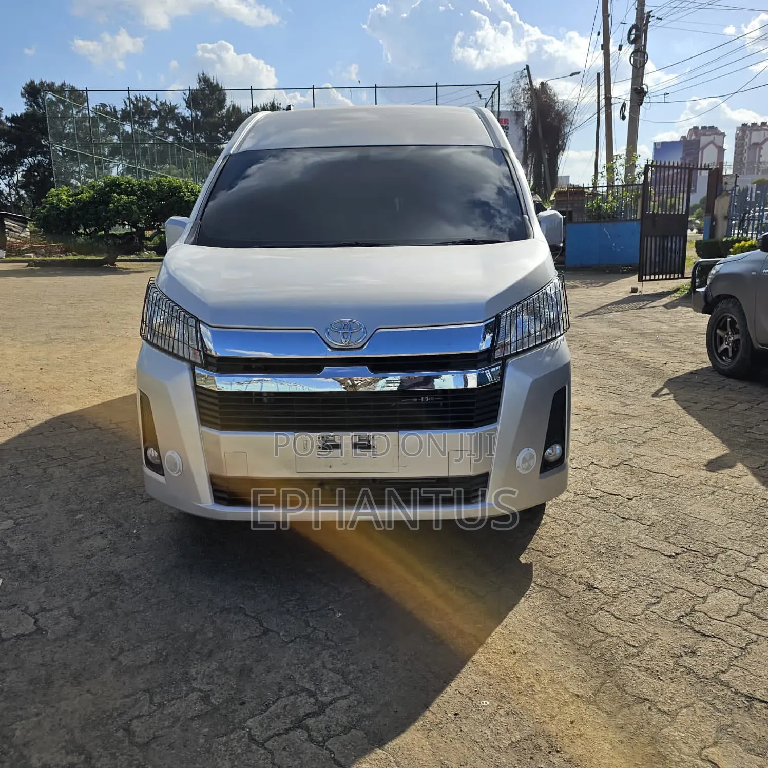 Toyota HiAce 2019 Silver