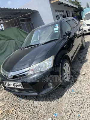 Toyota Corolla Fielder 1.5 Hybrid FWD 2014 Black