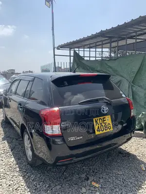 Toyota Corolla Fielder 1.5 Hybrid FWD 2014 Black