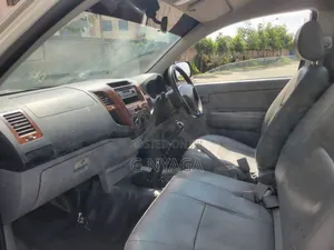 Toyota Hilux 2008 Silver