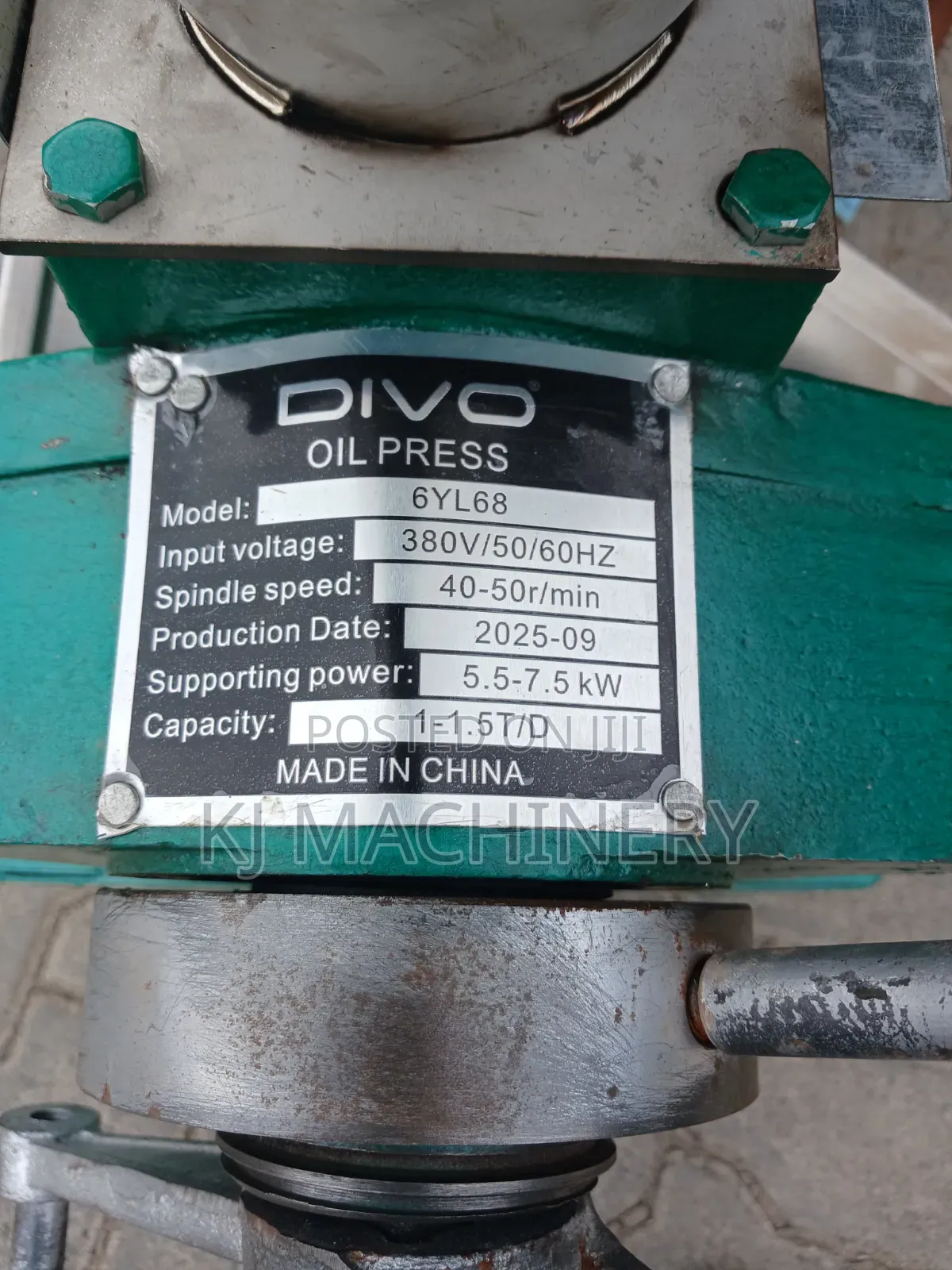 Heavy Duty Screw Cold Oil Pressing Machine 7.5hp.