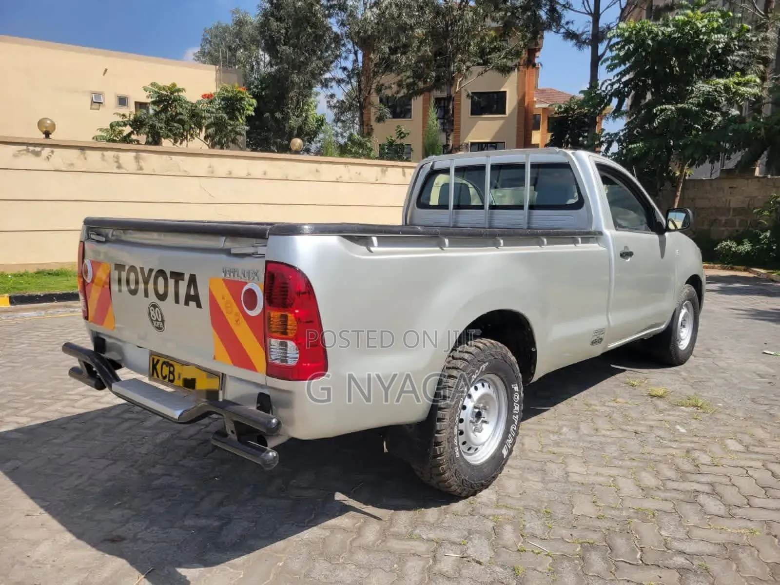 Toyota Hilux 2008 Silver