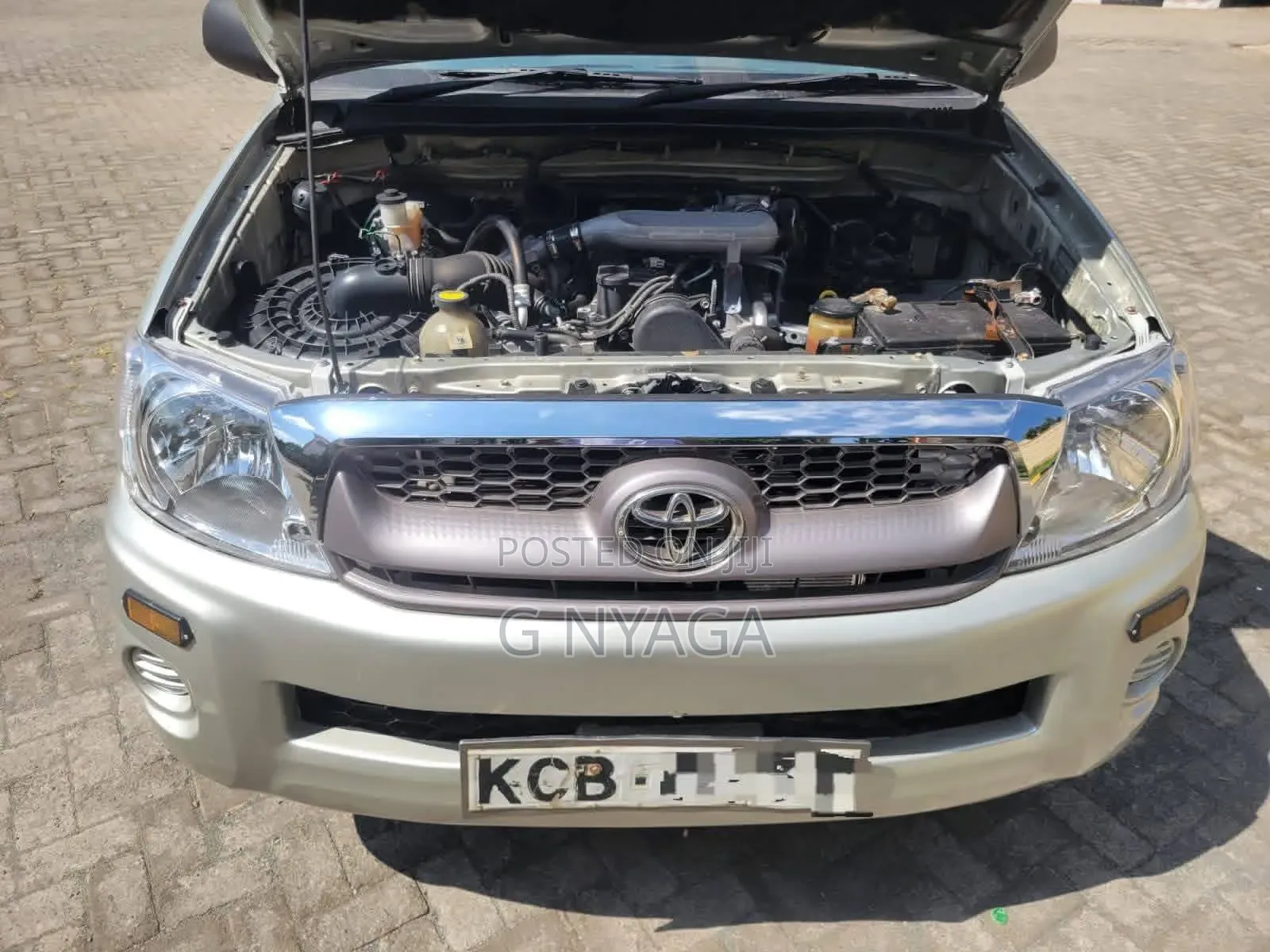 Toyota Hilux 2008 Silver