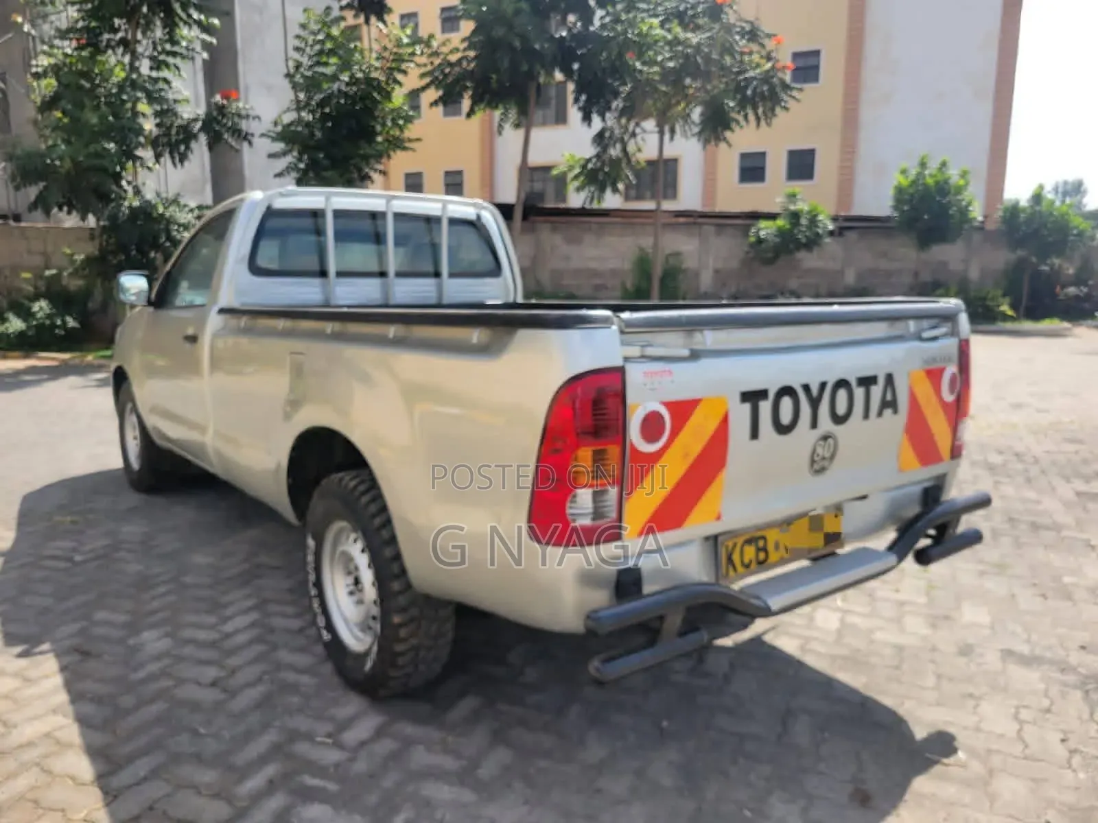 Toyota Hilux 2008 Silver