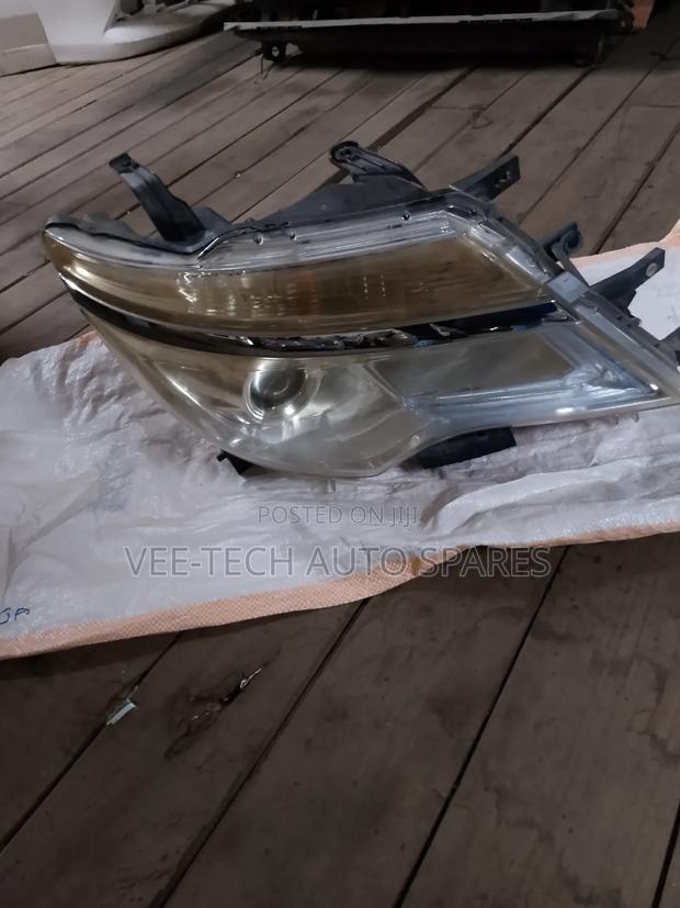 Nissan Serena Headlight