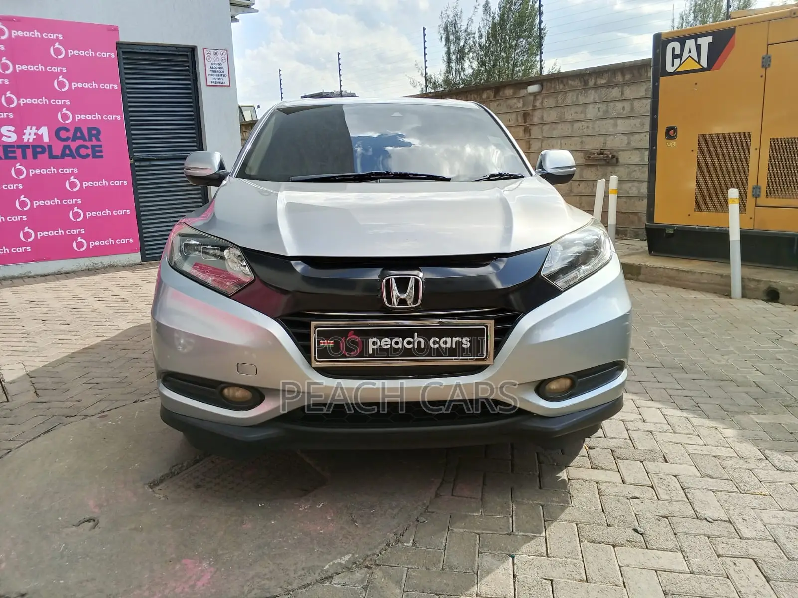 Honda Vezel 2017 Silver