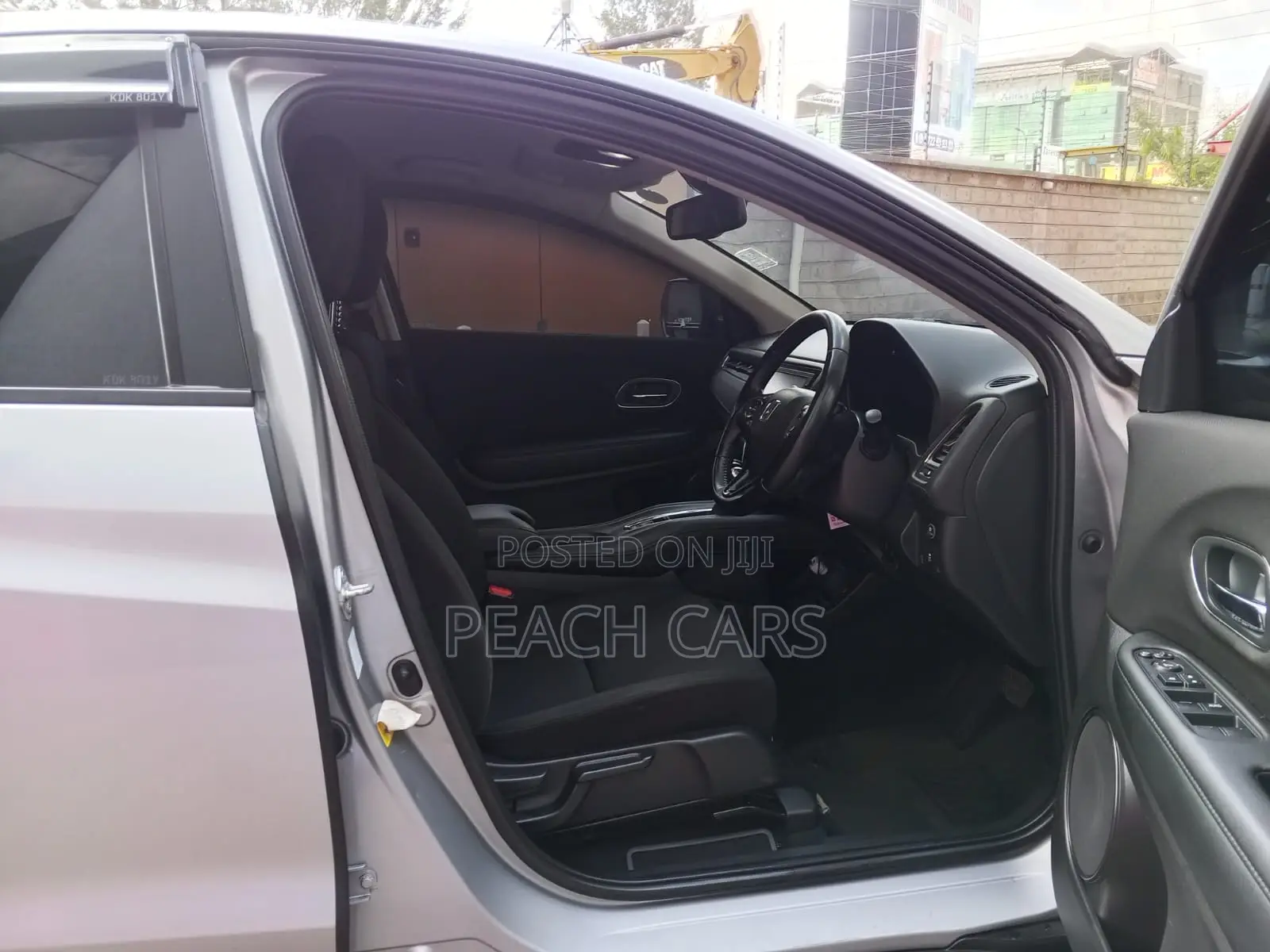 Honda Vezel 2017 Silver