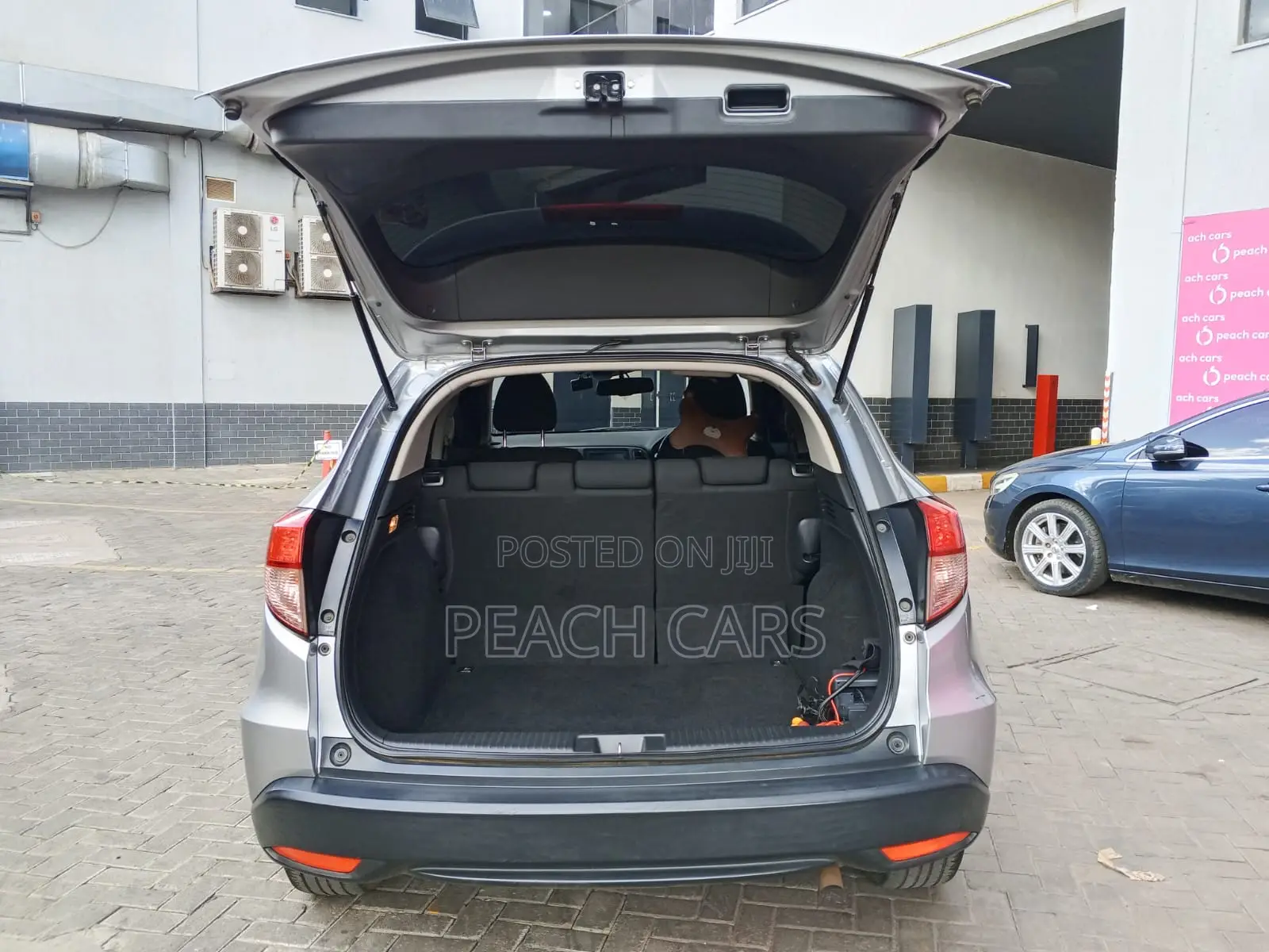 Honda Vezel 2017 Silver