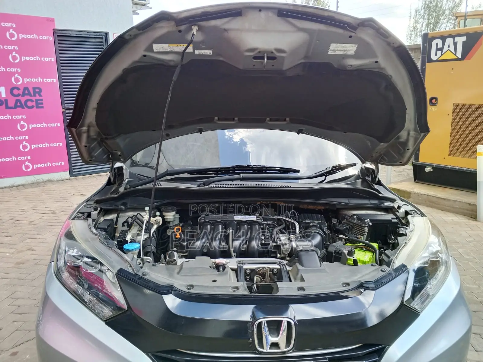Honda Vezel 2017 Silver