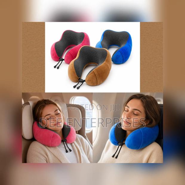 Neck Pillow With Side Phone Holder Pocket - thumbnail 2