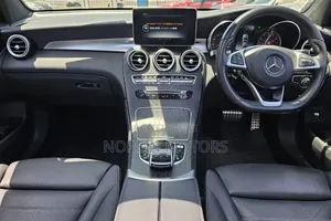 Mercedes-Benz GLC-Class 2021 Off white