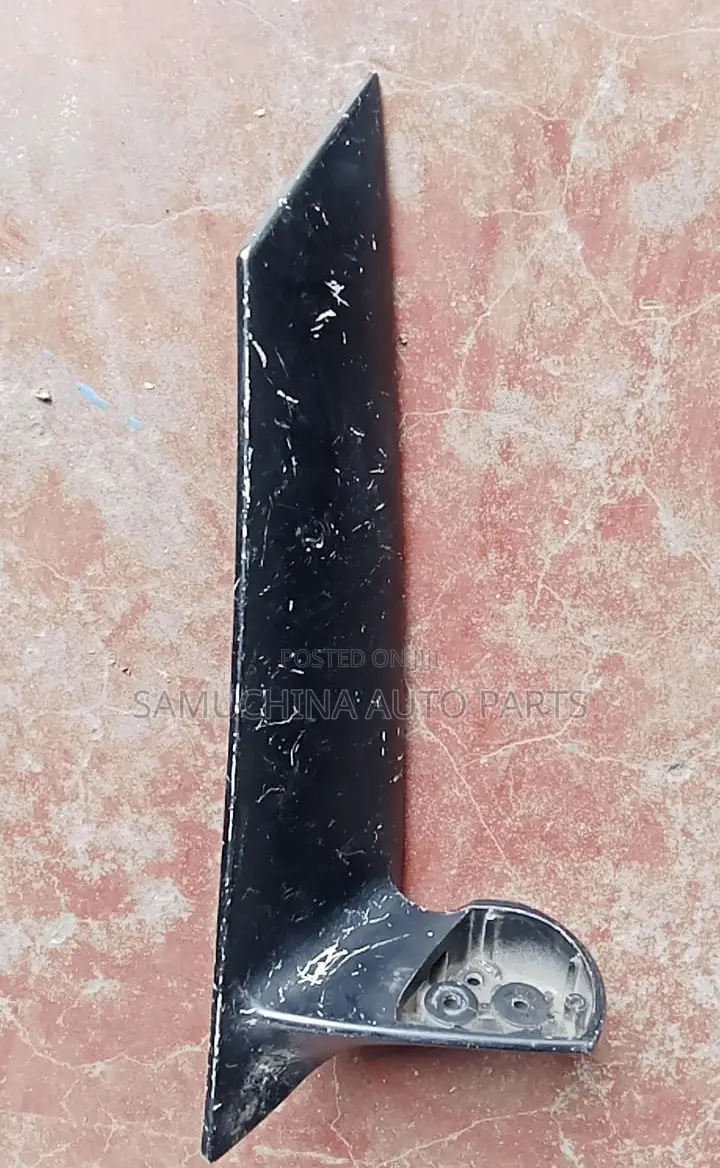 Side Mirror Arm Toyota Noah Zrr60