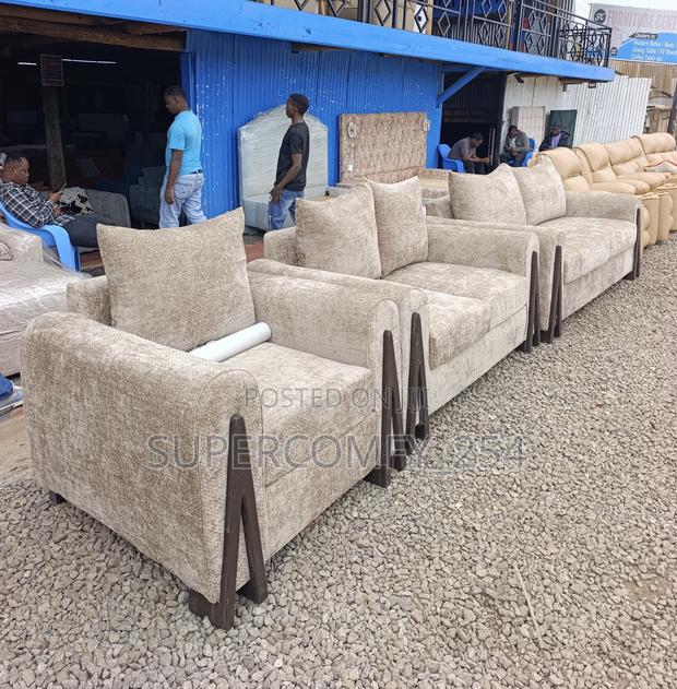 Wooden Detailed Modern Sofa - thumbnail 5