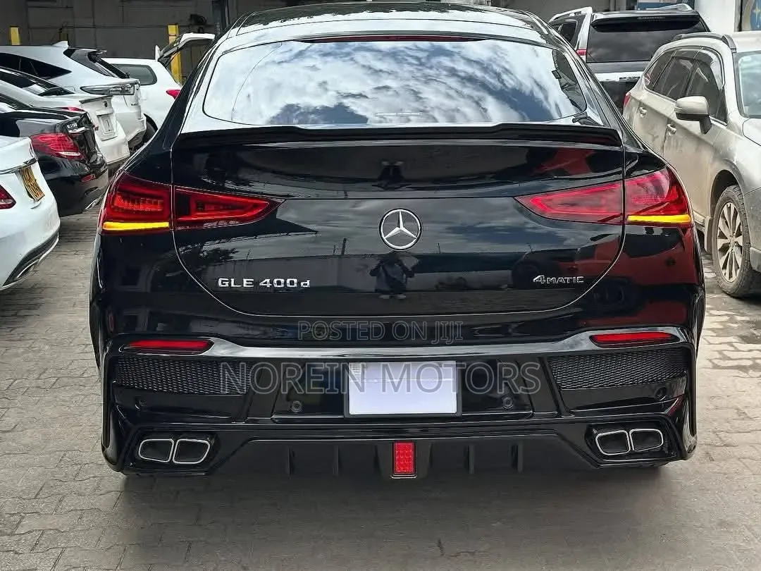 Mercedes-Benz GLE-Class GLE 400d 4MATIC 2022 Matt Black