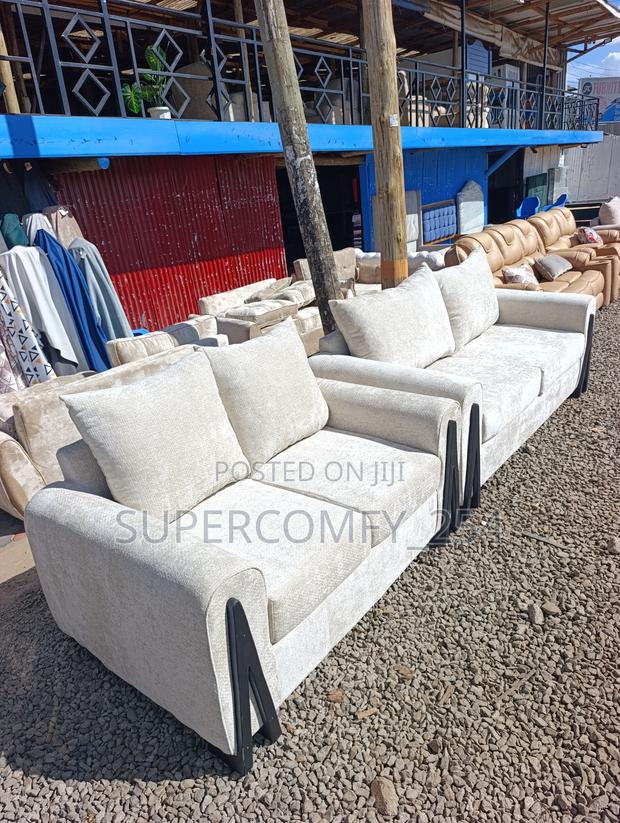 Wooden Detailed Modern Sofa - thumbnail 12