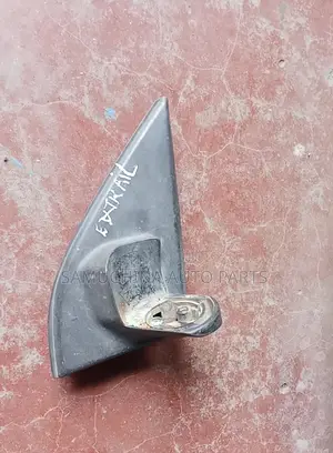 Side Mirror Arm Nissan X-Trail Nt30 {Lhs}