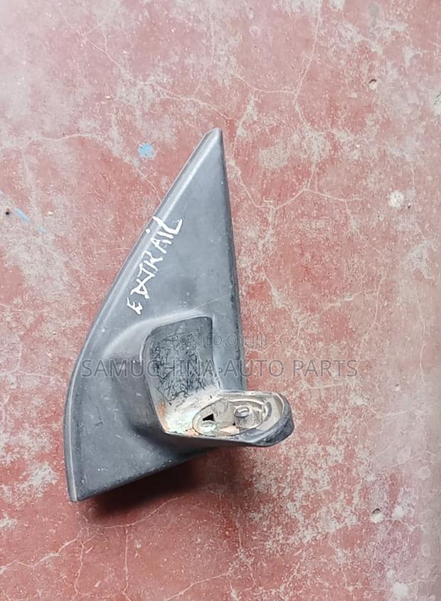 Side Mirror Arm Nissan X-Trail Nt30 {Lhs}