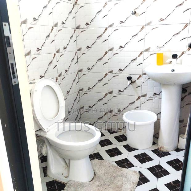 Spacious Studio Airbnb Mombasa Cbd, Ganjoni | Near SGR Sapphire - thumbnail 5