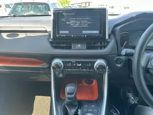 Toyota RAV4 2020 Green