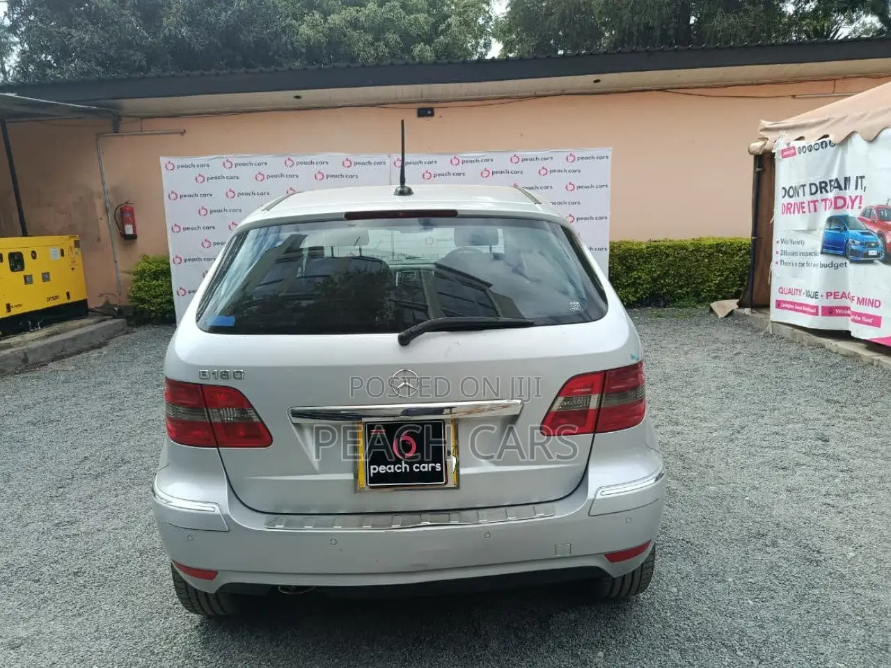 Mercedes-Benz B-Class 2010 Silver